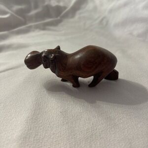 Vintage Wood Hippo Hand Carved Hippopotamus Statue Figure Wooden 2.5" Tall‎